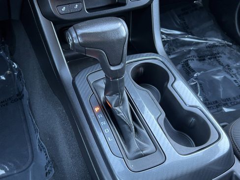 Used 2021 GMC Canyon AT4 image 25