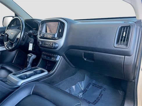 Used 2021 Chevrolet Colorado ZR2 image 28