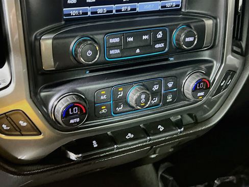 Used 2019 Chevrolet Silverado 1500 LT w/ All Star Edition AWD/4WD image 25