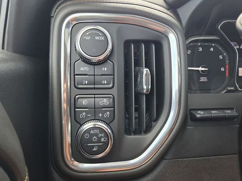 Used 2022 GMC Sierra 1500 AT4 w/ AT4 Premium Package AWD/4WD image 26