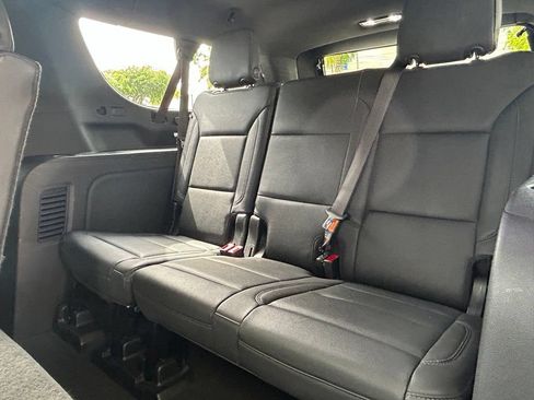 Used 2022 Chevrolet Suburban LT RWD image 45