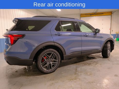 New 2026 Ford Explorer ST-Line w/ ST-Line Street Pack image 7