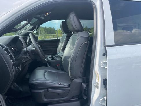 Used 2024 RAM 2500 Tradesman w/ Chrome Appearance Group AWD/4WD image 35