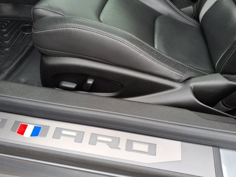 Used 2022 Chevrolet Camaro LT w/ RS Package image 11