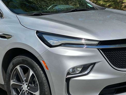 Used 2022 Buick Enclave Essence w/ Experience Buick Package image 9