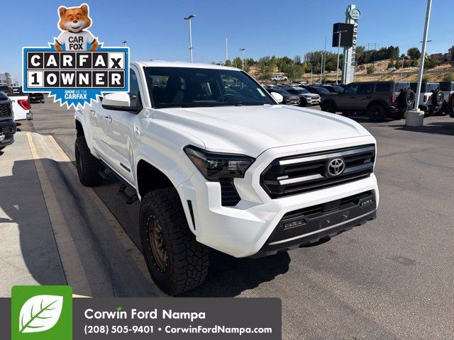 Used 2026 Toyota Tacoma SR5 AWD/4WD image 3