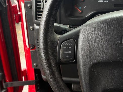 Used 2003 Jeep Wrangler SE image 13