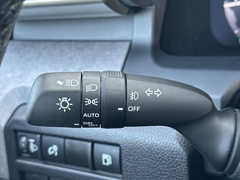 Certified 2024 Toyota Tacoma Trailhunter image 38