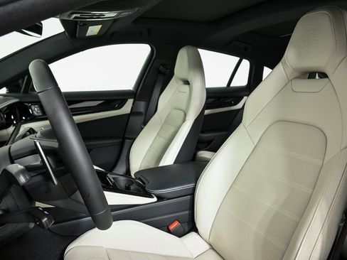 New 2026 Porsche Panamera 4 E-Hybrid image 5