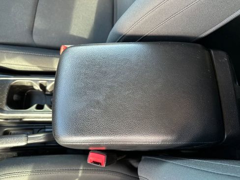 Used 2018 Jeep Wrangler Unlimited Sport S image 19