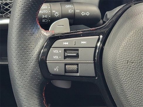 Certified 2025 Acura ADX A-Spec image 28