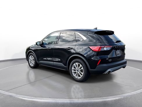 Used 2020 Ford Escape SE FWD image 6