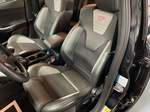 Used 2013 Ford Focus ST image 22