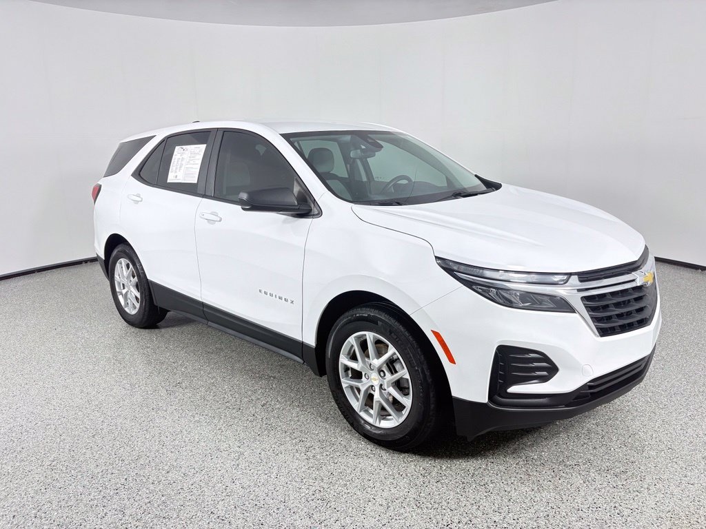 Used 2024 Chevrolet Equinox LS w/ LS Convenience Package FWD image 8