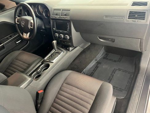 Used 2011 Dodge Challenger RWD image 15