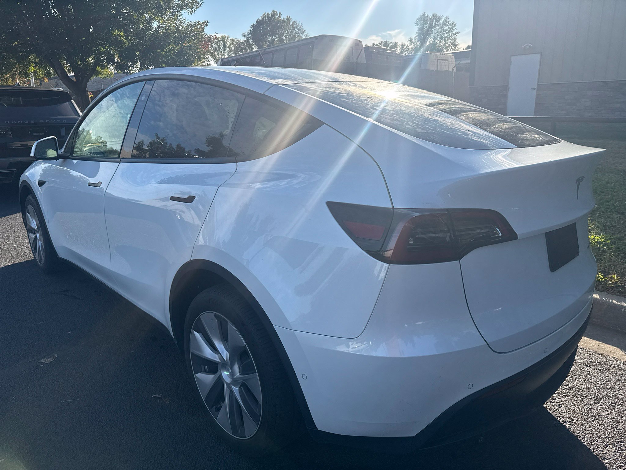 Used 2021 Tesla Model Y Long Range AWD/4WD image 7