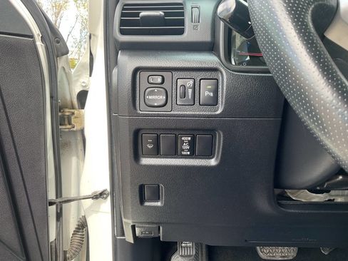 Used 2014 Toyota 4Runner Limited AWD/4WD image 16