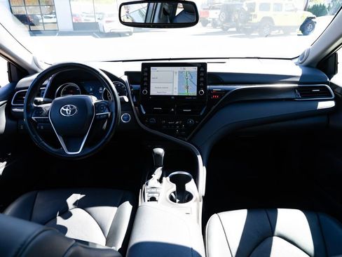 Used 2023 Toyota Camry XLE w/ Navigation Package FWD image 8