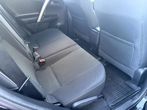 Used 2018 Toyota RAV4 XLE image 11