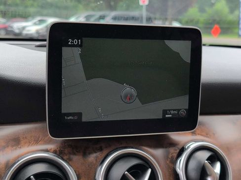 Used 2020 Mercedes-Benz GLA 250 4MATIC image 27