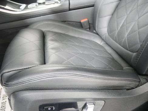 Certified 2025 BMW X5 M60i w/ Climate Comfort Package AWD/4WD image 9