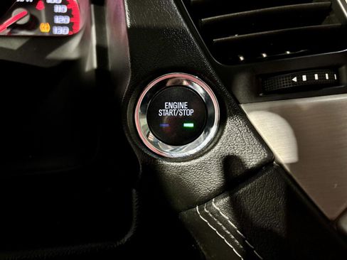 Used 2015 GMC Yukon XL Denali w/ Open Road Package image 34