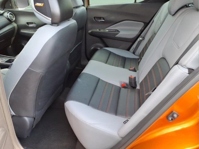 Used 2023 Nissan Kicks SR w/ SR Premium Package FWD image 17