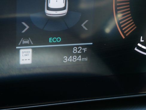 Certified 2026 Hyundai Santa Fe SE AWD/4WD image 32