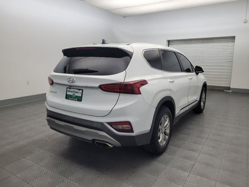 Used 2020 Hyundai Santa Fe SE FWD image 9