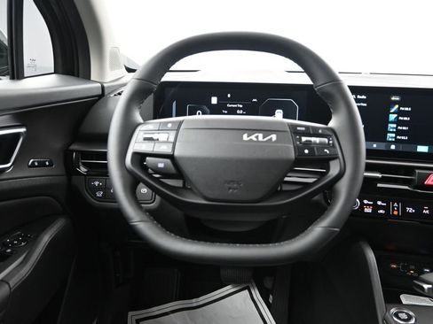 New 2026 Kia Sportage SX image 34