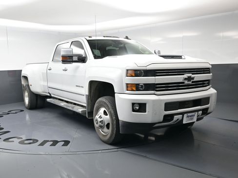 Used 2018 Chevrolet Silverado 3500 LTZ w/ Duramax Plus Package AWD/4WD image 3