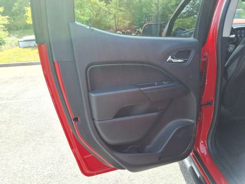 Used 2020 Chevrolet Colorado ZR2 AWD/4WD image 17