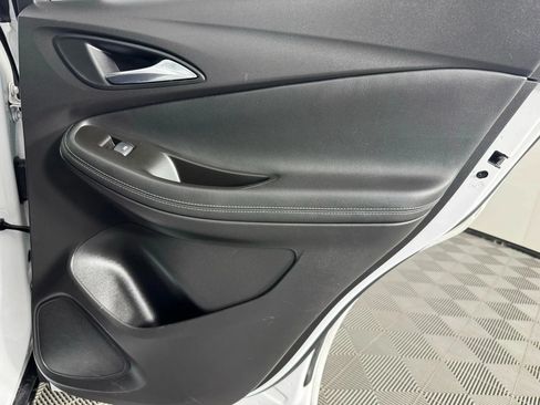 Used 2021 Buick Encore GX Preferred FWD image 40