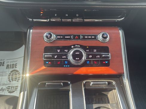 Used 2021 Lincoln Aviator Reserve w/ Equipment Group 210A AWD/4WD image 28