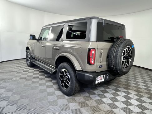 New 2025 Ford Bronco Outer Banks image 3