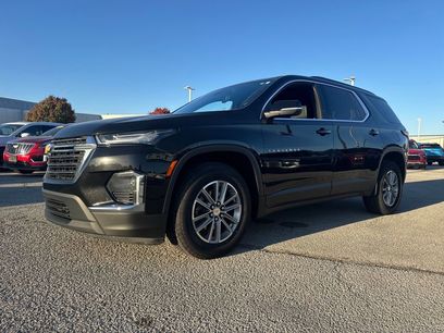 Used 2023 Chevrolet Traverse LT