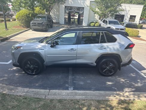 Used 2020 Toyota RAV4 XSE w/ Protection Package AWD/4WD image 7