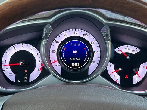 Used 2011 Cadillac SRX Luxury image 28