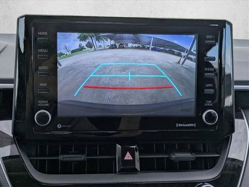 Used 2022 Toyota Corolla LE FWD image 15