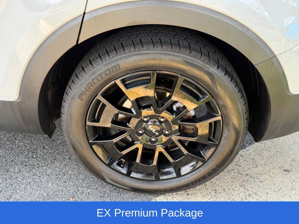 Used 2022 Kia Telluride EX w/ EX Premium Package AWD/4WD image 14
