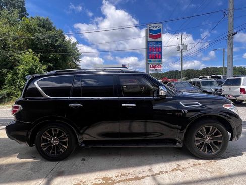 Used 2019 Nissan Armada Platinum w/ Captain's Chairs Package RWD image 7