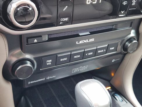 Certified 2023 Lexus GX 460 Luxury w/ Accessory Package AWD/4WD image 12