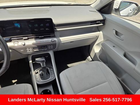 Used 2025 Hyundai Kona SEL FWD image 16