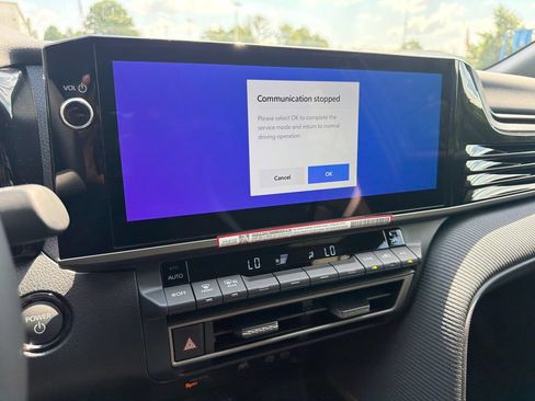 New 2026 Toyota Camry SE FWD image 33