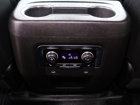 Used 2024 Chevrolet Tahoe RST w/ RST Performance Edition image 12