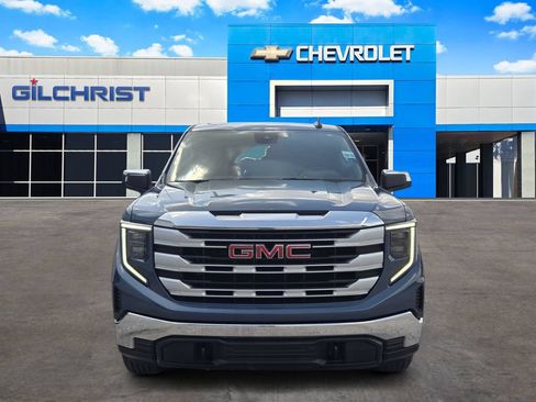 Used 2024 GMC Sierra 1500 SLE w/ X31 Off-Road Package AWD/4WD image 3