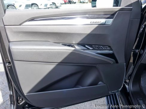 Used 2025 Cadillac Escalade Sport image 25