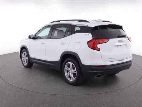 Used 2019 GMC Terrain SLE w/ Driver Convenience Package AWD/4WD image 3