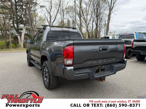 Used 2016 Toyota Tacoma TRD Off-Road w/ Premium & Technology Package AWD/4WD image 7