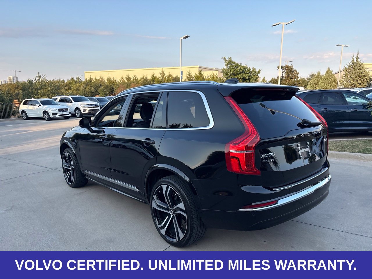 Certified 2025 Volvo XC90 B6 Ultra w/ Lounge Package AWD/4WD image 9